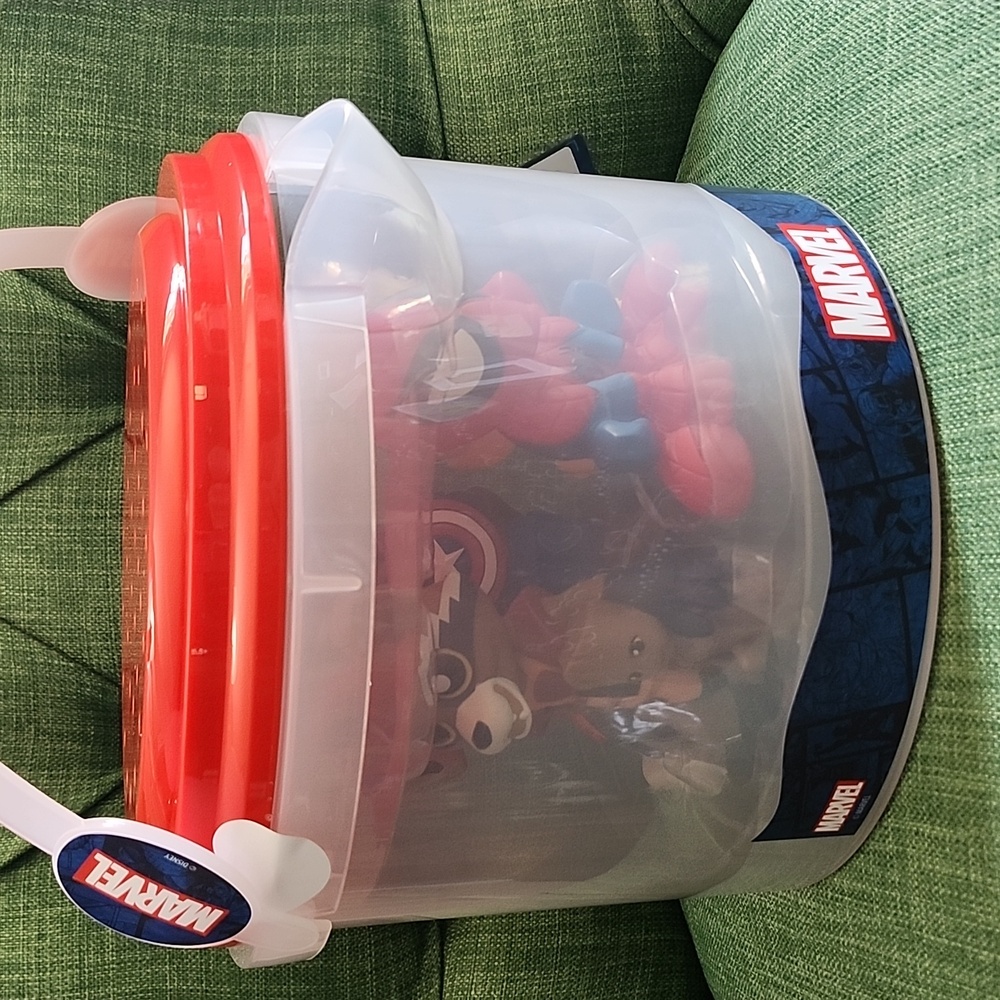 Marvel Character Bath Toy Set